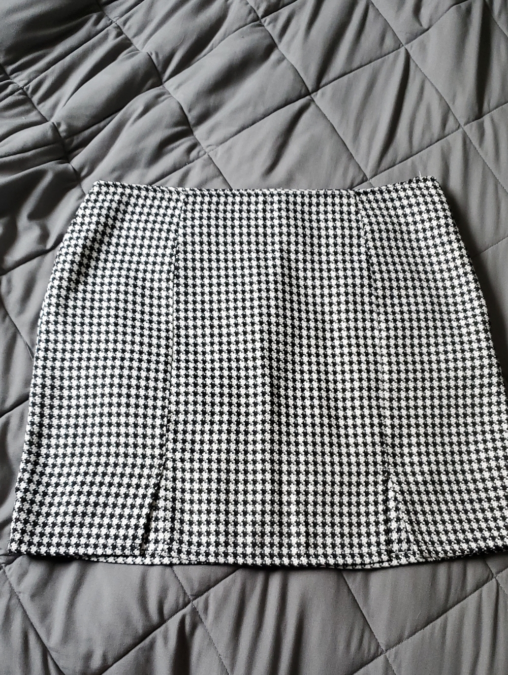 Ya Ya & Co Houndstooth Mini Skirt
